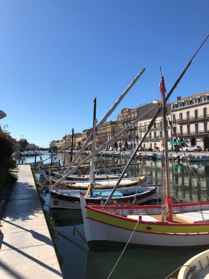 Le Petit Bijou Sete, Quatre Appartements Au Centre Ville, Trois Avec Vue Canal Exterior foto