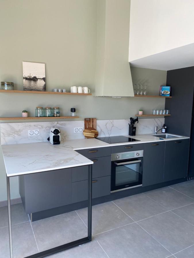 Le Petit Bijou Sete, Quatre Appartements Au Centre Ville, Trois Avec Vue Canal Exterior foto